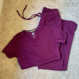 Scrubs! 👚🌸✨ | Size XXS & XS